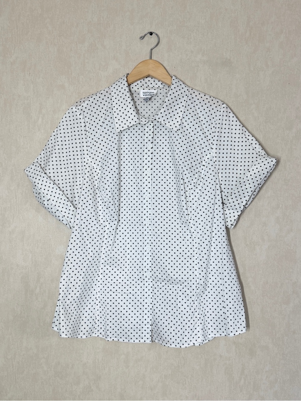 Unique Vintage Women’s Polka Dot Button Down Shirt Shortsleeve in White 4X
